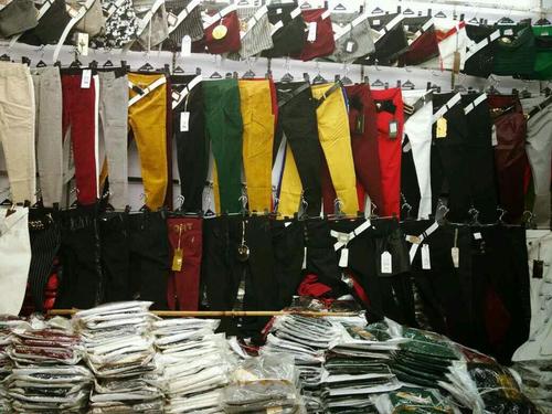 義烏篁園服裝批發(fā)市場(chǎng)-五愛庫(kù)存一條街衣服尾貨進(jìn)貨攻略