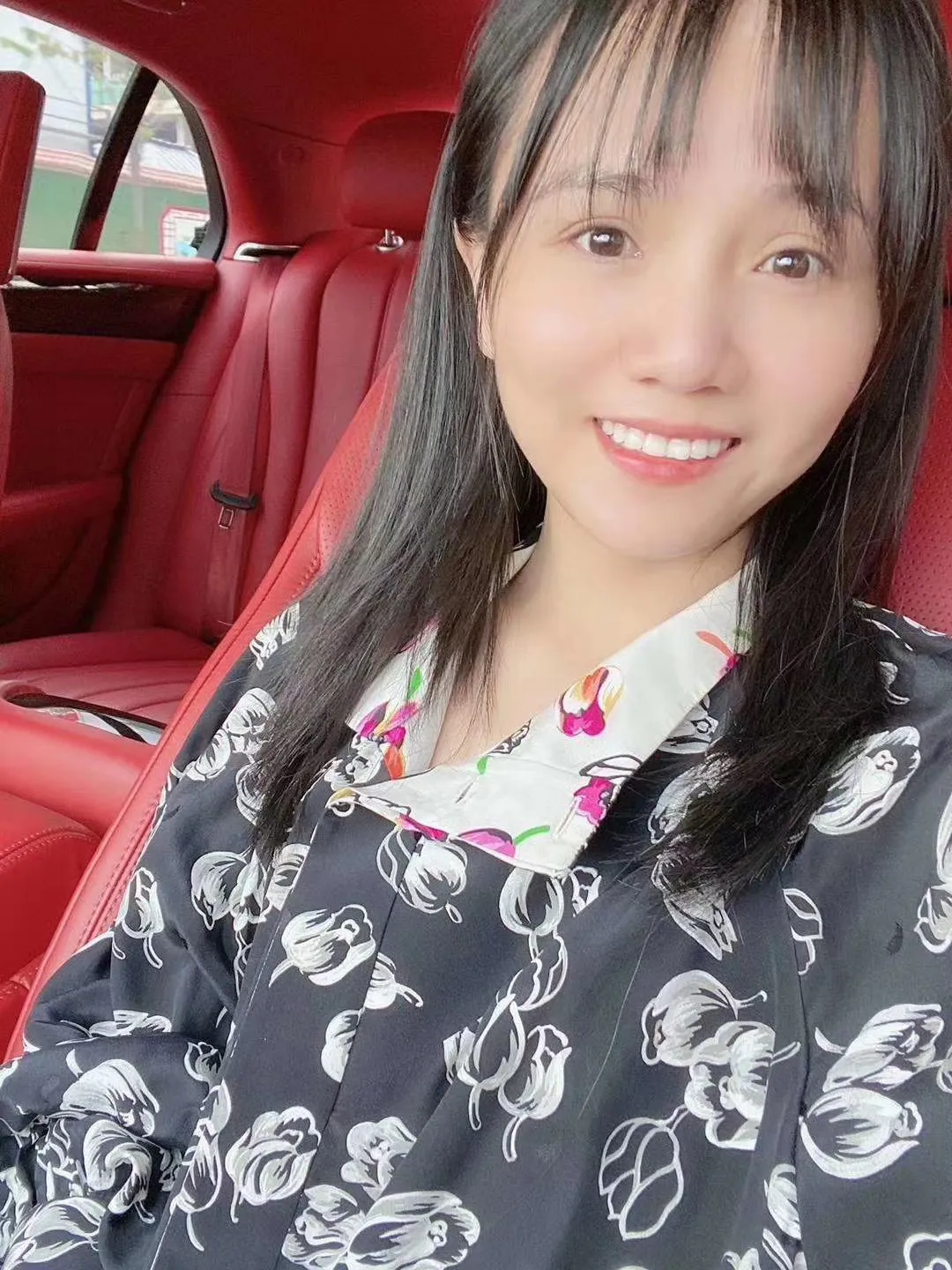 一個(gè)叫木木的微商女人，神首集團(tuán)微商小獸木木精準(zhǔn)引流方法爆光!為什么大家都來(lái)做代理!