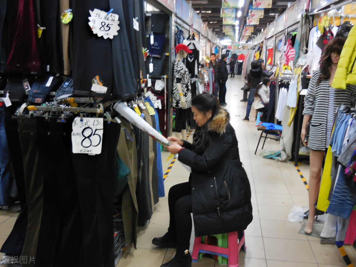 你知道廣東最大的服裝批發(fā)市場在哪里嗎？