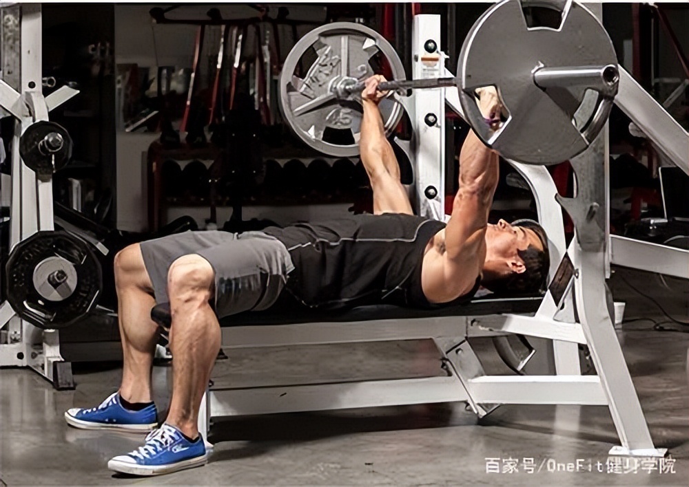 平板臥推怎么做？平板臥推標(biāo)準(zhǔn)動(dòng)作要領(lǐng)！