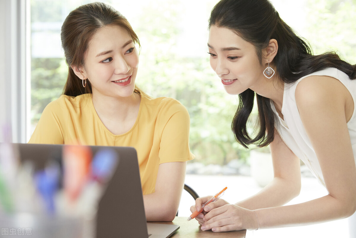 如何做一個(gè)合格的職場(chǎng)新人，初入職場(chǎng)，生存不易