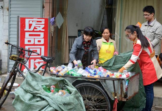 peek廢品塑料多少錢一公斤，pe材料多少錢一公斤？