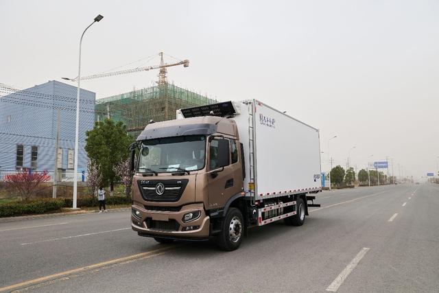4.2米冷藏車在哪里找貨？急招自帶4.2米冷藏車長(zhǎng)期貨源？