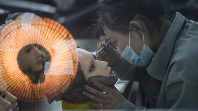 實(shí)體娃娃AI化！虛空幻想，沖撞而來？