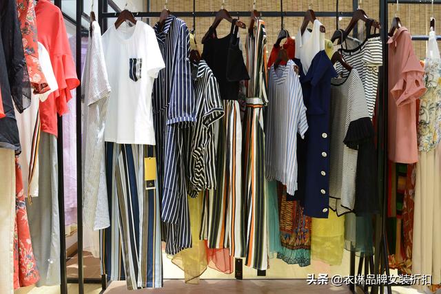 女裝批發(fā)廠家直銷微信，女裝批發(fā)廠家直銷貨源微信？