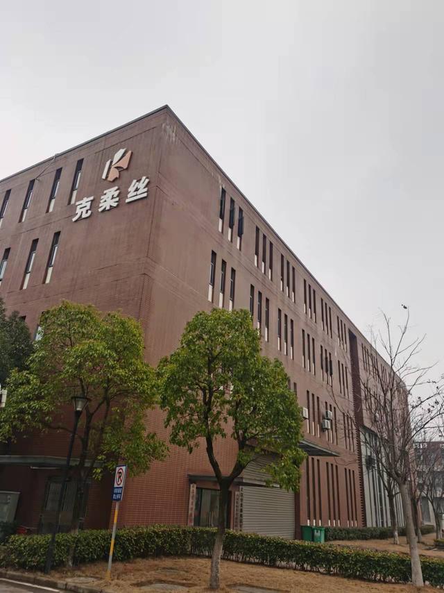 服裝工廠貨源直批，服裝工廠貨源直批微信？