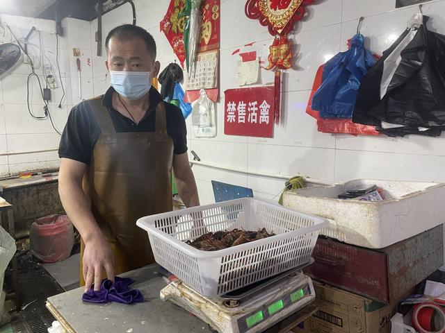 龍蝦批發(fā)8一10元一斤四川成都，成都小龍蝦批發(fā)多少錢一斤？
