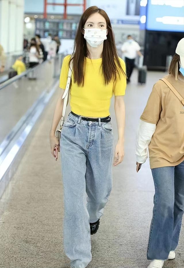 女裝t恤批發(fā)廠家直批，短袖t恤批發(fā)廠家直批？