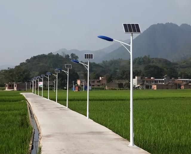 太陽能路燈批發(fā)廠，太陽能路燈批發(fā)？
