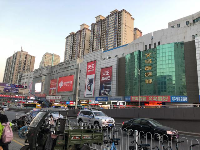 義烏尾貨批發(fā)一條街在哪里進貨便宜，義烏尾貨批發(fā)一條街在哪里進貨好？