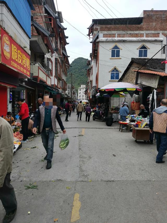 10元3樣地攤貨批發(fā)兒童玩具，10元3樣地攤貨批發(fā)兒童玩具利弊？