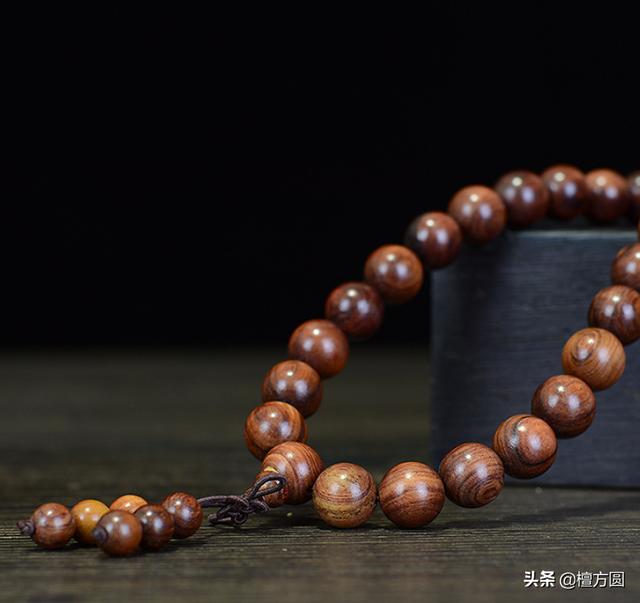 文玩手串批發(fā)進貨渠道有哪些，文玩手串批發(fā)進貨渠道有哪些地方？