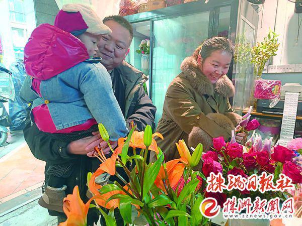 賣花的進(jìn)貨渠道在哪里，想開一個鮮花店一般進(jìn)貨在哪里進(jìn)呢？