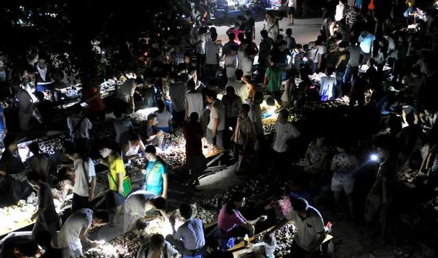 深圳十大夜市地攤排行榜，深圳十大夜市地攤排行榜最新？
