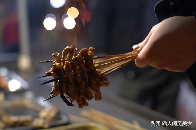 一元一串的串串地?cái)傋龇ㄔ谀睦飳W(xué)，一元一串的串串地?cái)傋龇ㄔ谀睦飳W(xué)的？