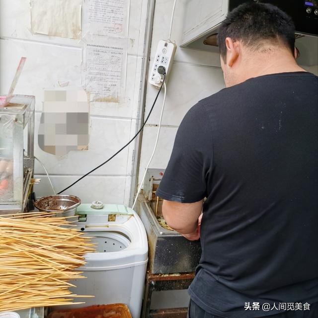 1元串串香擺攤菜品都有哪些，串串一元一串掙錢嗎？