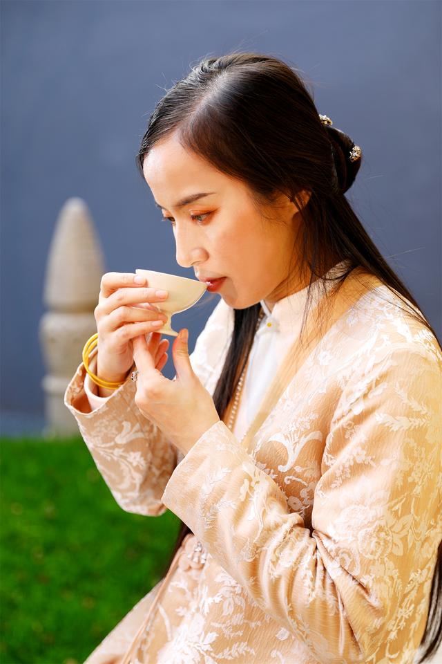 批發(fā)茶葉去哪里拿貨好一點(diǎn)，批發(fā)茶葉去哪里拿貨好賣(mài)？