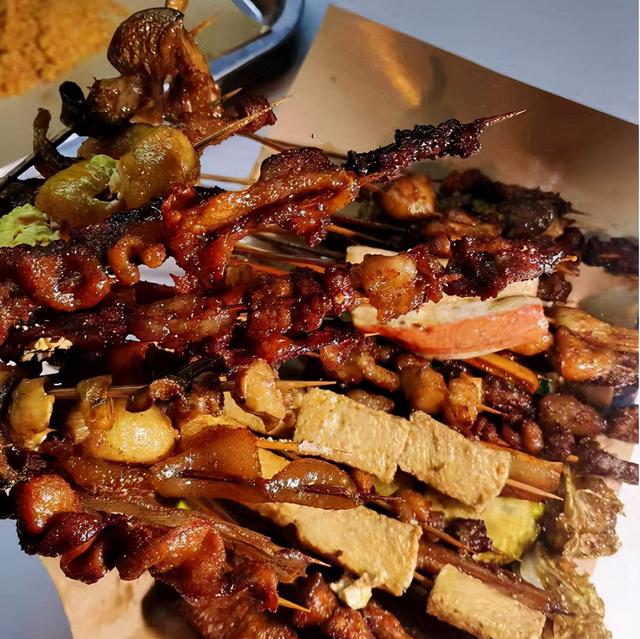 串串一塊錢一串，一塊錢的串串有哪些菜品？