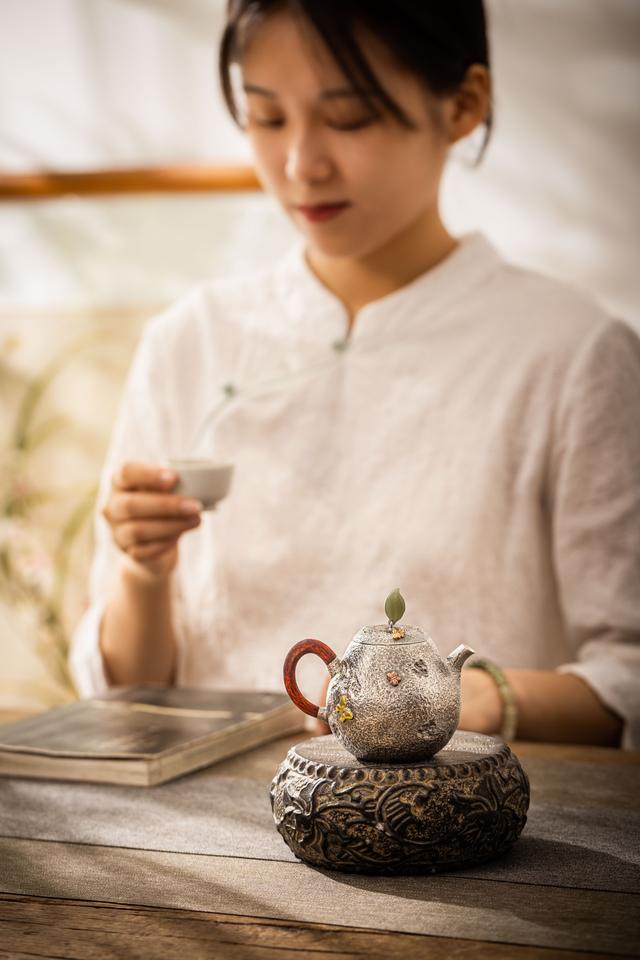 銀壺在哪里批發(fā)的，銀壺批發(fā)城？