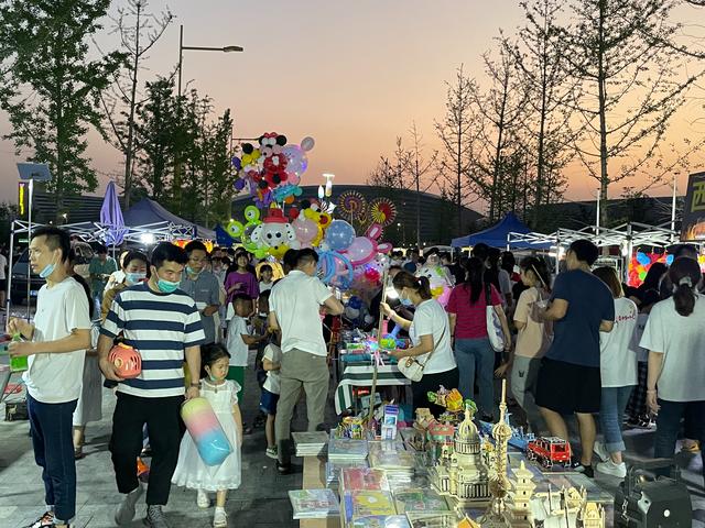 擺壽司攤需要多少成本，地?cái)倝鬯疽惶鞉甓嗌馘X正常？