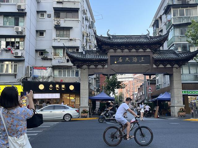 地攤刨冰的做法視頻大全，地攤刨冰的做法視頻教學？
