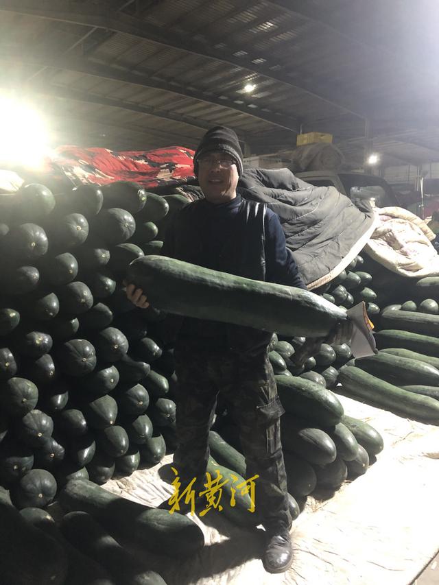 市場賣青菜一天賺多少錢，市場賣青菜一天賺多少錢??？
