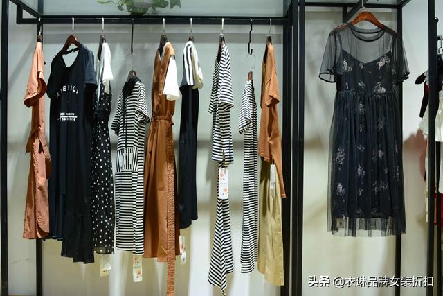 淘寶上的女裝貨源是干嘛的呢，淘寶服裝店貨源都是哪里來的？