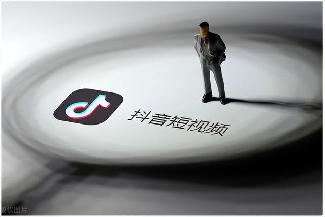 淘寶服裝貨源群號是什么，淘寶服裝貨源群號是什么意思？