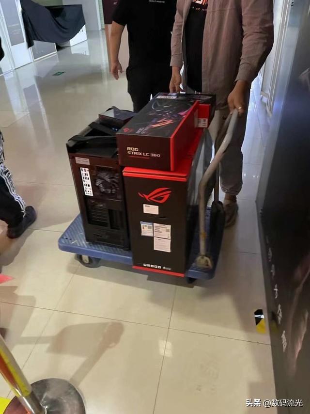 電腦批發(fā)去哪里找貨源，想開電腦店怎么找貨源？