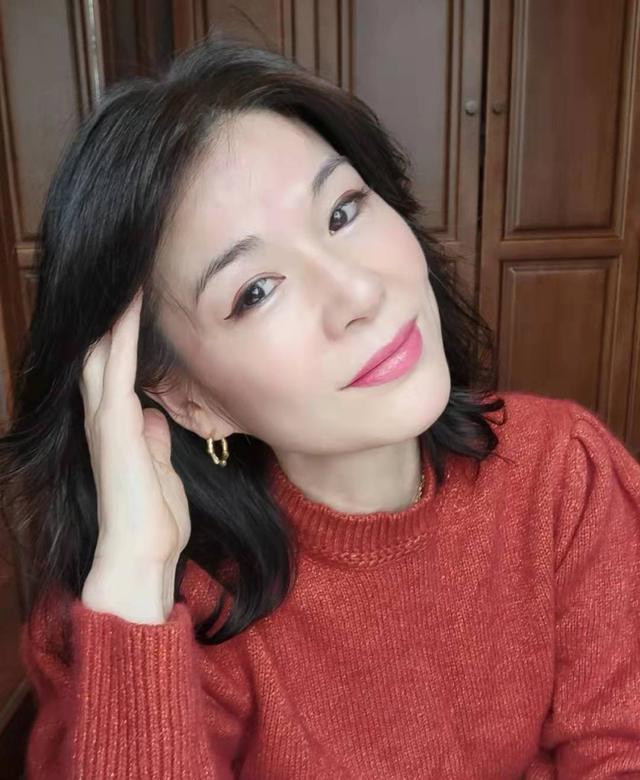化妝品阿里巴巴貨源在哪里看，化妝品阿里巴巴貨源在哪里找到？