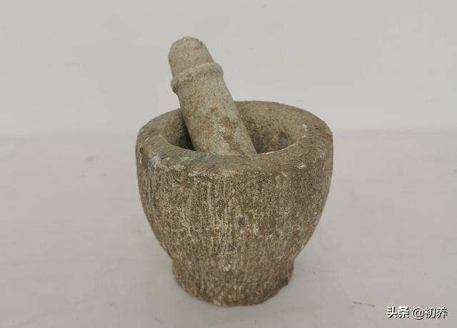 農(nóng)村老家的蒜臼子，你還留著嗎？