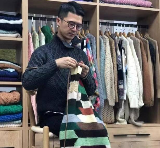 微商賣衣服的貨源網(wǎng)，微商賣衣服的貨源網(wǎng)址？