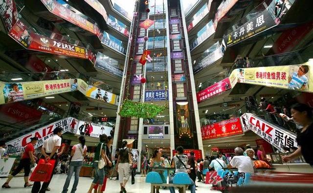 株洲女裝批發(fā)網(wǎng)店貨源在哪里，株洲女裝批發(fā)網(wǎng)店貨源在哪里找到？