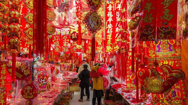 淘寶拼多多熱銷圖案對(duì)聯(lián)貨源拿貨是真的嗎，淘寶拼多多熱銷圖案對(duì)聯(lián)貨源拿貨是真的嗎還是假的？