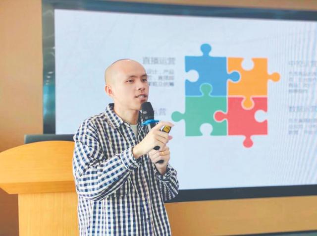 微商貨源衣服，男裝微商一手貨源？