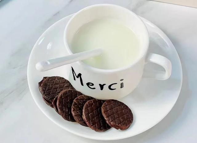德芙巧克力產(chǎn)品信息，德芙巧克力產(chǎn)品簡(jiǎn)介？