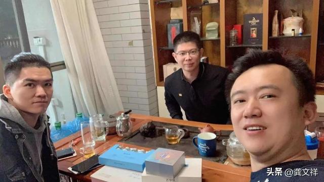 淘寶上賣女裝貨源的是真的嗎，淘寶直播專柜女裝是真的嗎？