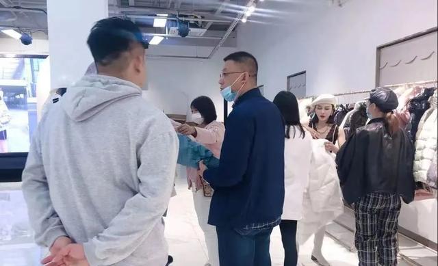 衣服微商貨源微信號是什么，衣服微商貨源微信號是什么意思？