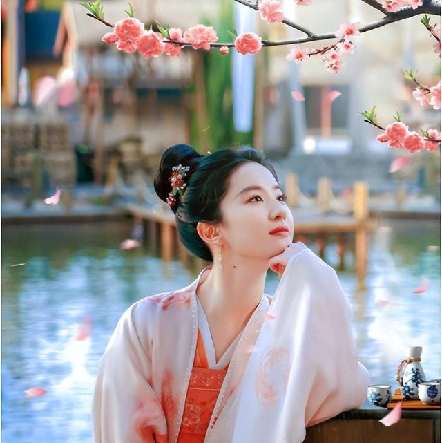 國產(chǎn)女裝品牌排行榜前十名，女裝品牌前十名排行榜有哪些品牌？
