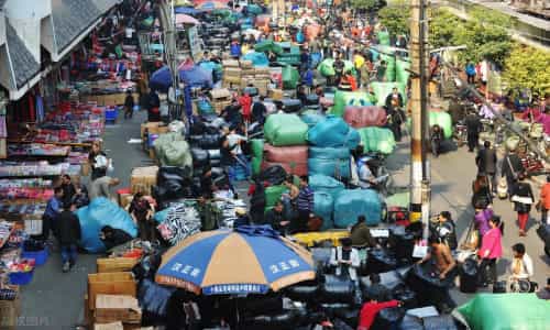 小商品批發(fā)市場哪里貨源便宜，小商品批發(fā)在哪個城市？