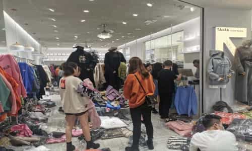 服飾批發(fā)，服飾批發(fā)進貨渠道？